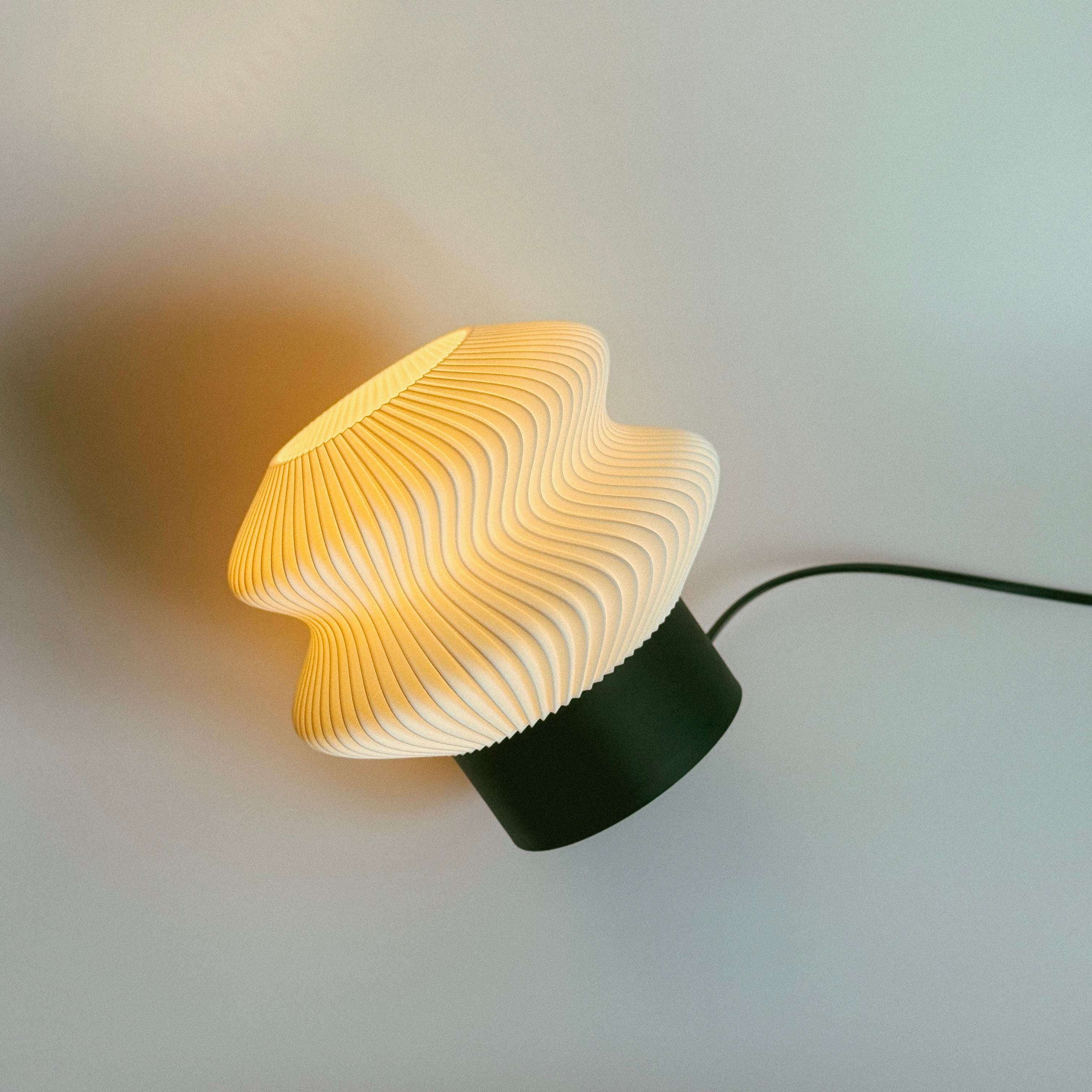R:4 NAUTILUS LAMP